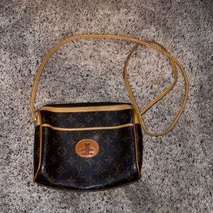 Knock Off LV Crossbody Purse